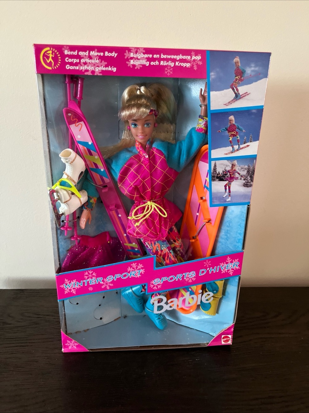 vintage 1994 NIB Barbie Winter Sport - Sports D’Hiver